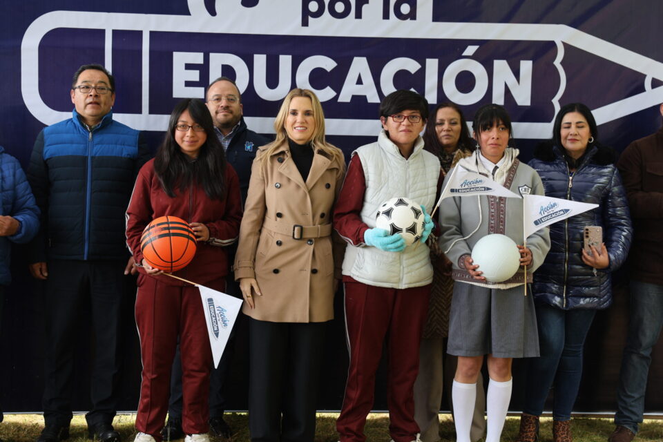 huixquilucan-inaugura-comedor-escolar-que-beneficiara-a-mas-de-450-alumnos-de-bachillerato (3) Huixquilucan inaugura comedor escolar que beneficiará a más de 450 alumnos de bachillerato