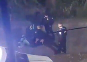 Identifican a policías que detuvieron a joven hallado sin vida en Venustiano Carranza