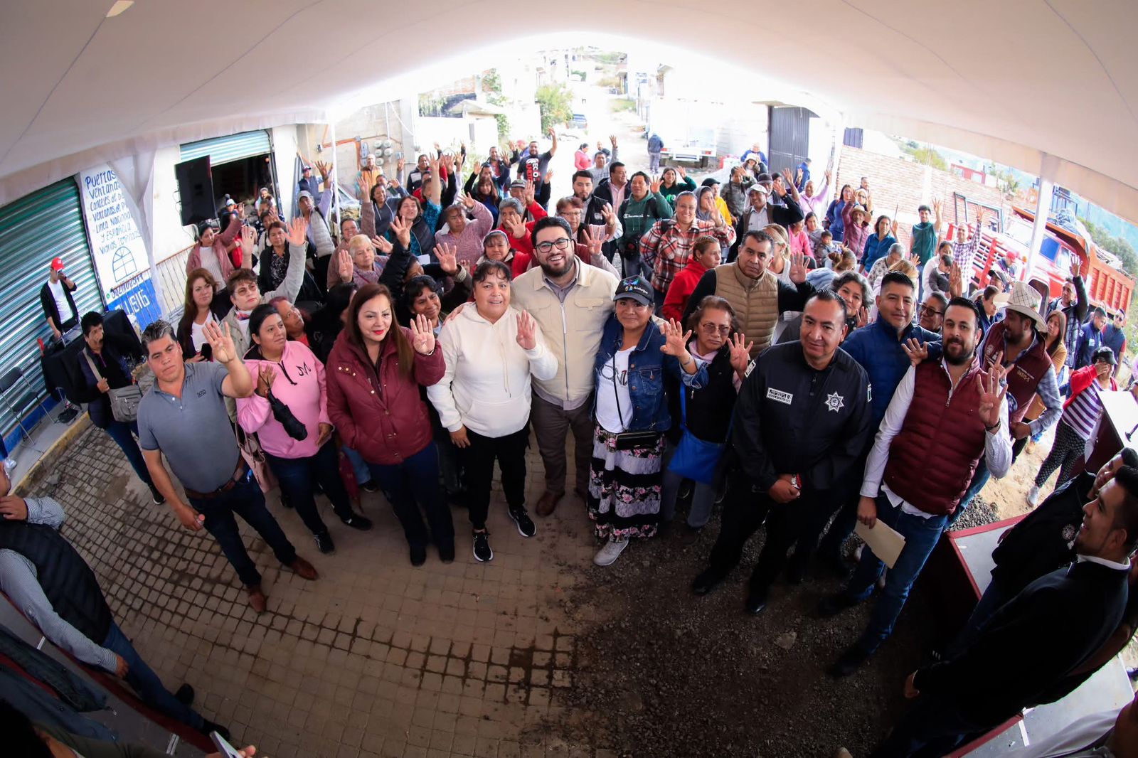 Naucalpan avanza en la reconstrucción de calles y recuperación de espacios públicos: Isaac Montoya