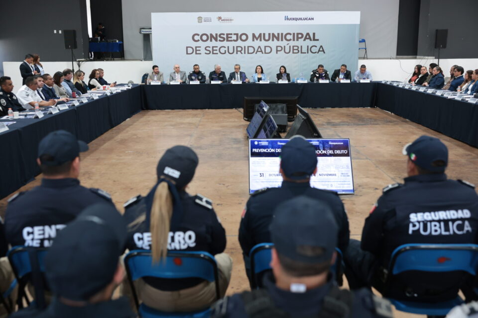 Por tercer año, Huixquilucan logra certificar al 100% de su policía municipal