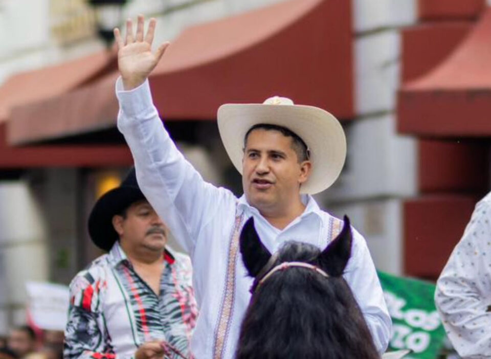 Vinculan a proceso a “El Licenciado” por homicidio del alcalde de Uruapan