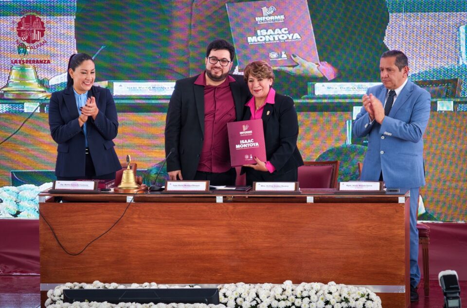 Alcalde Isaac Montoya rinde su Primer Informe de Resultados ante la gobernadora Delfina Gómez