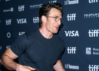 Chris Evans regresa como Capitán América en Avengers: Doomsday