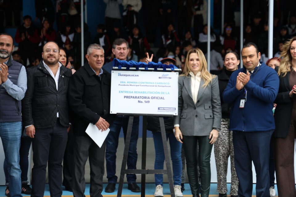 mas-de-mil-800-estudiantes-de-huixquilucan-se-benefician-con-accion-por-la-educacion (3) Más de mil 800 estudiantes de Huixquilucan se benefician con “Acción por la Educación”