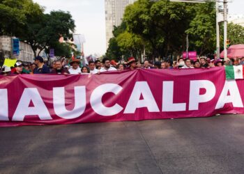 Miles de naucalpenses acuden al Zócalo para festejar el séptimo aniversario de la 4T