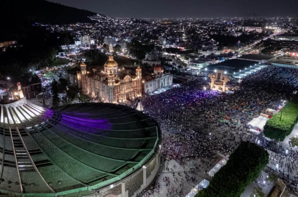 Millones de fieles avanzan hacia la Basílica de Guadalupe para celebrar a la Virgen
