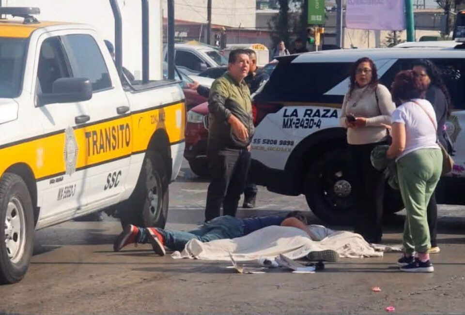 Muere mujer atropellada por tráiler en Azcapotzalco