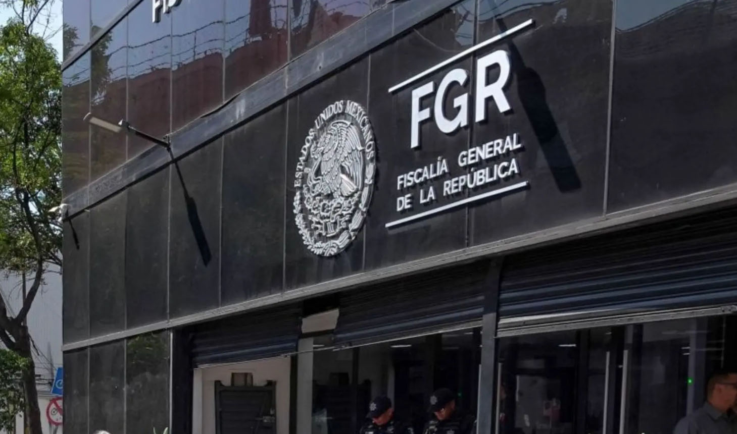 Senado publica lista de 10 aspirantes a la FGR tras renuncia de Gertz Manero