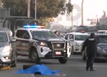 Tráiler atropella y mata a conductor de aplicación en Ecatepec