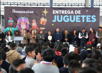 Huixquilucan finaliza entrega de más de 26 mil juguetes a niñas y niños