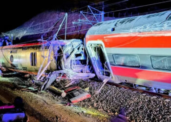 Tragedia ferroviaria en Córdoba: descarrilamiento de dos trenes deja al menos 21 muertos